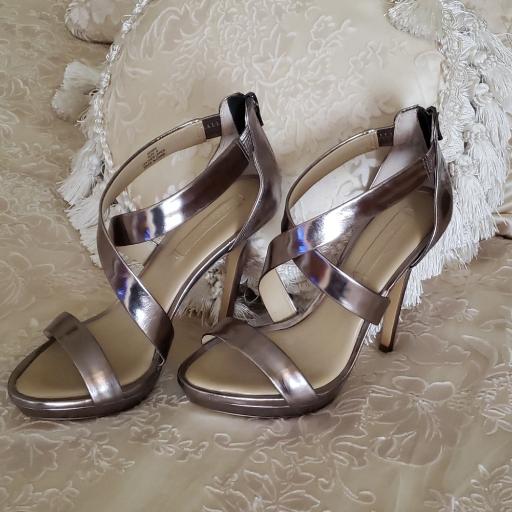 NWOT, BCBG MaxAzria Heels